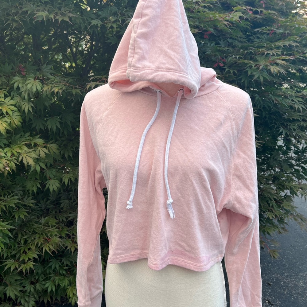 Long sleeve pink crop hoodie